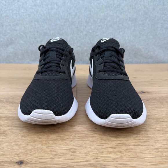 Nike Womens Tanjun Running Shoe Size 11 White Black Active Athletic 812655 - Picture 2 of 12